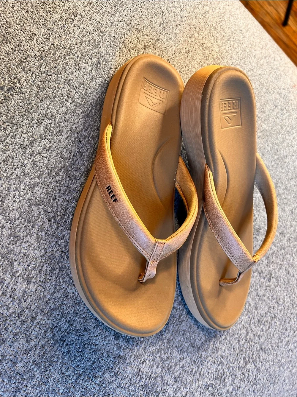 Reef Tan/Brown Cushioned Flip Flop Sandals